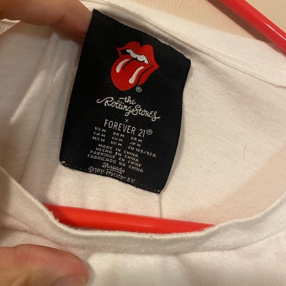 Rolling Stones distressed Tshirt size medium - Picture 3 of 5